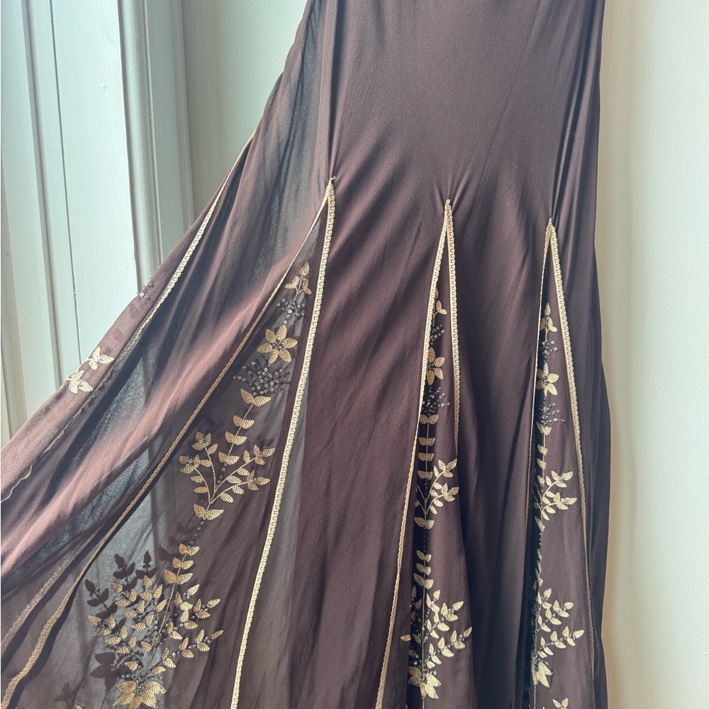 BCBGMaxAzria Brown silk Maxi Dress with Cream Embroidery - Picture 3 of 4